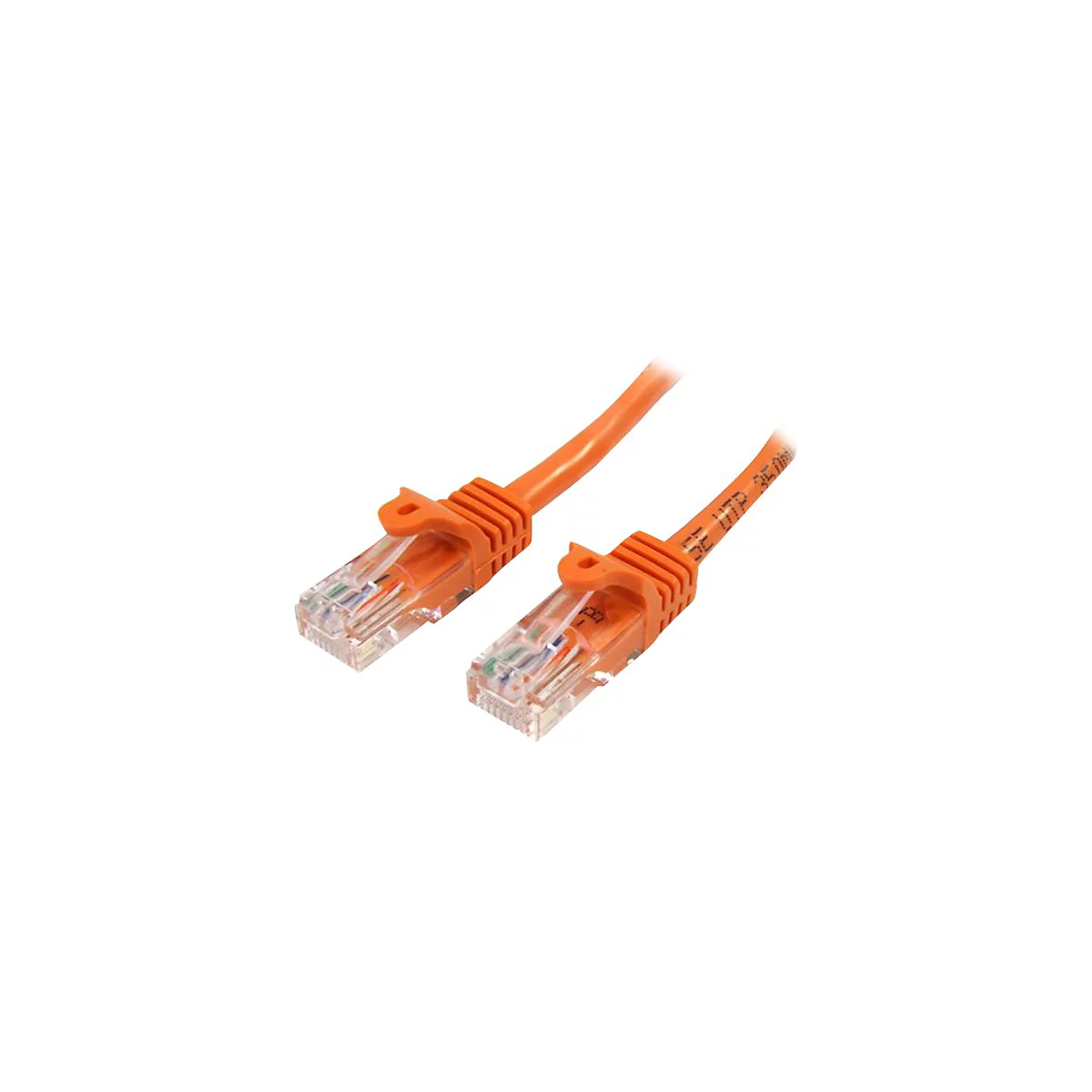 Zwei orangefarbene Netzwerkkabel-Stecker mit transparenten Anschlüssen. Der Stecker ist im Detail zu sehen.