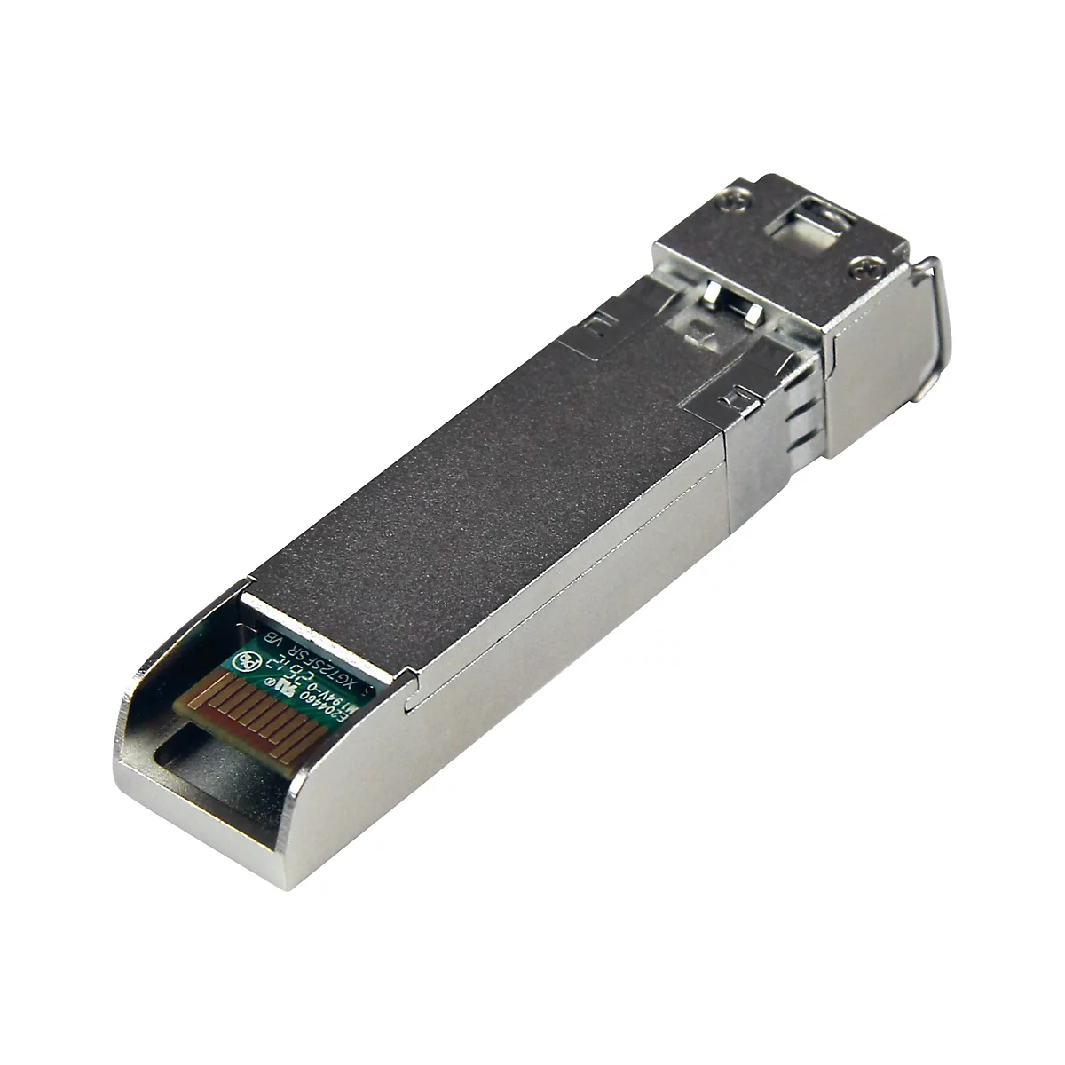 Metallfarbener SFP-Transceiver. Oben ein Stecker, ein grüner Chip mit Schriftzügen an der Seite.