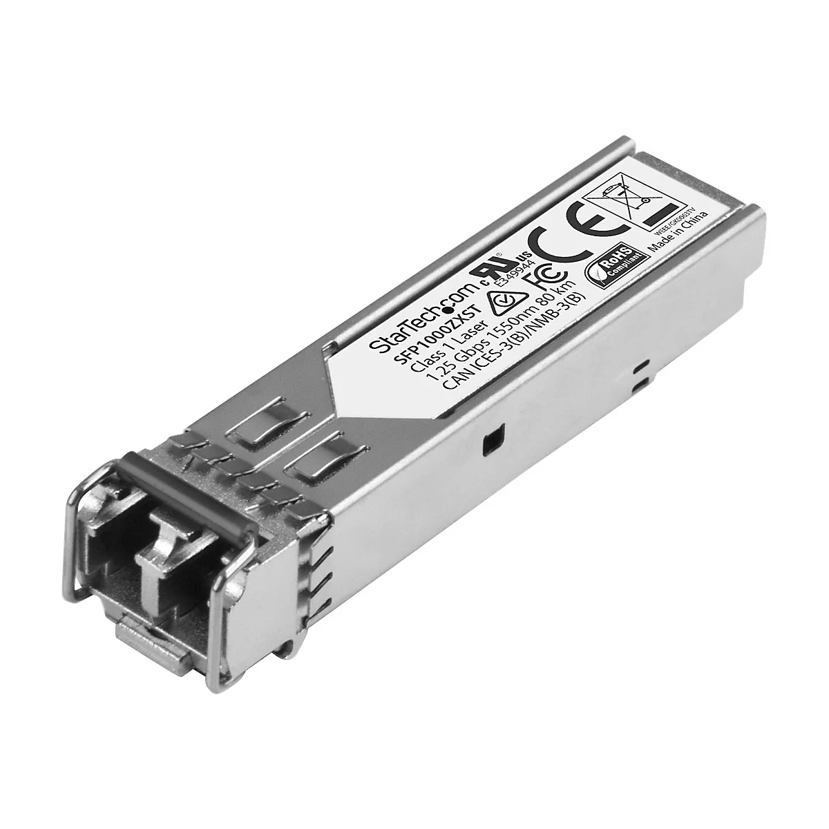 Ein metallfarbenes StarTech.com SFP-Modul mit weißem Aufkleber. Auf dem Etikett stehen Details, darunter der Modellname und Zertifizierungen.