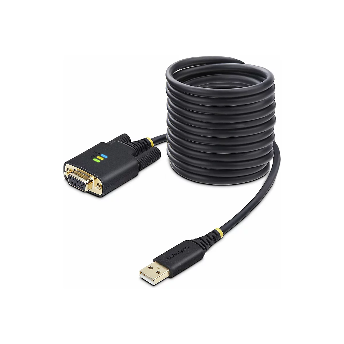 Un câble noir avec un connecteur USB et un connecteur série DB9. Le câble est enroulé, et le connecteur USB porte l'impression StarTech.com.