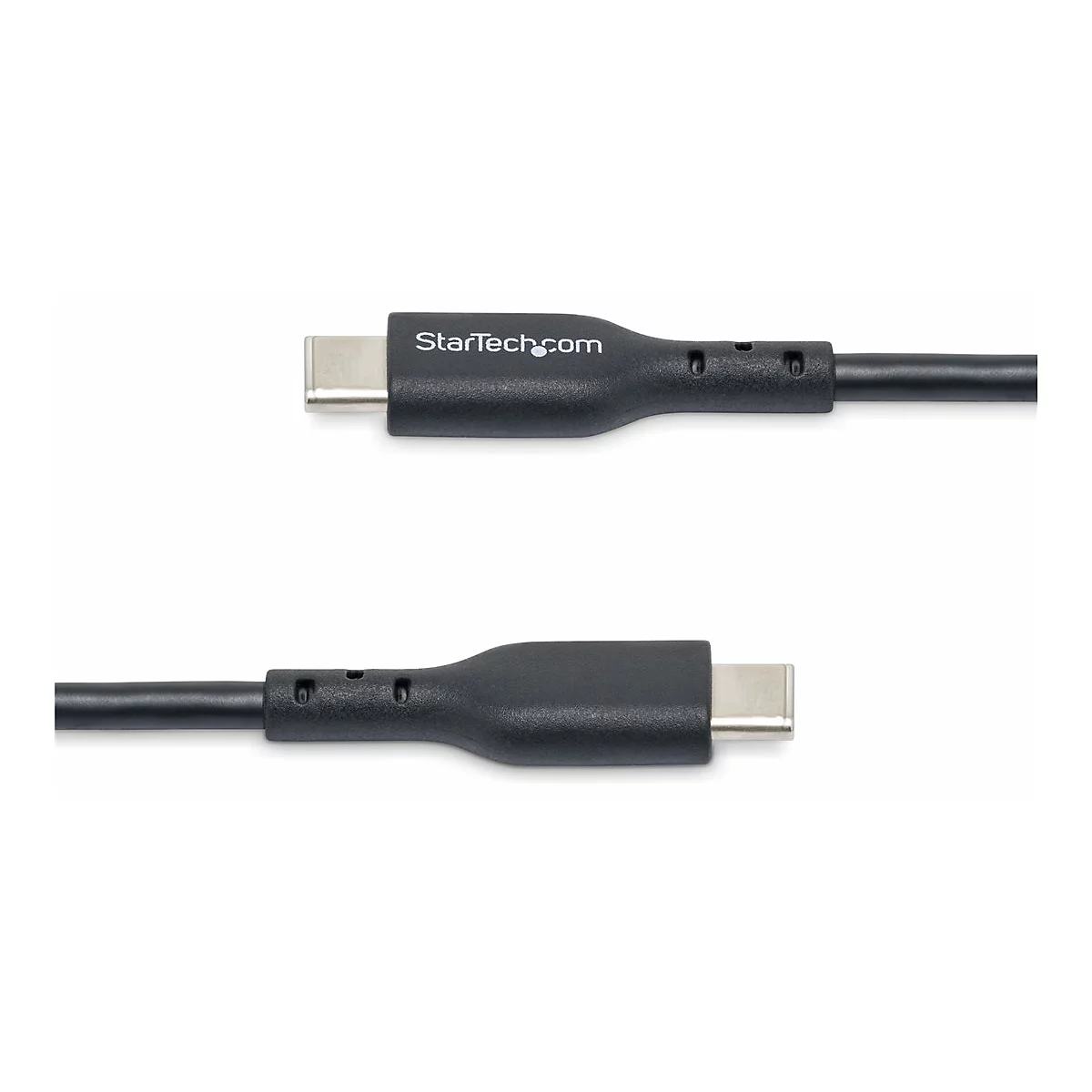 Un câble USB-C noir de StarTech.com. Les connecteurs sont argentés.