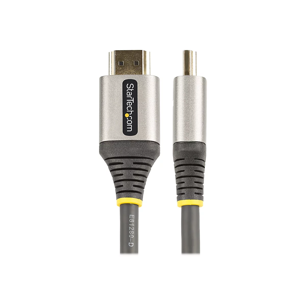 Ein HDMI-Kabel mit grauen Steckern, auf denen "Startech.com" steht, und einem grauen Kabel, das auf einem weißen Hintergrund liegt.
