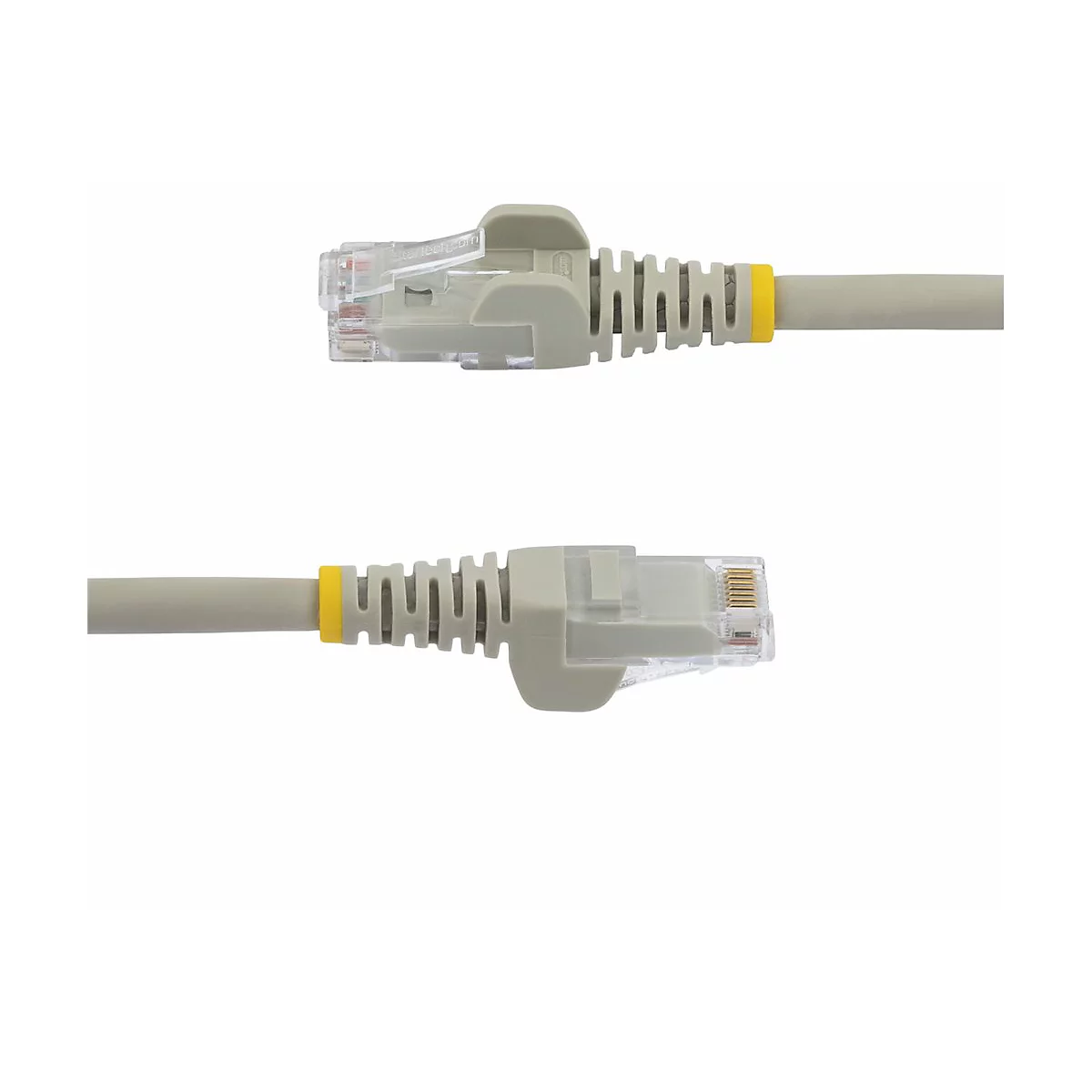 Zwei graue Ethernet-Kabel mit transparenten Steckern. Gelbe Akzente an den Kabelenden.