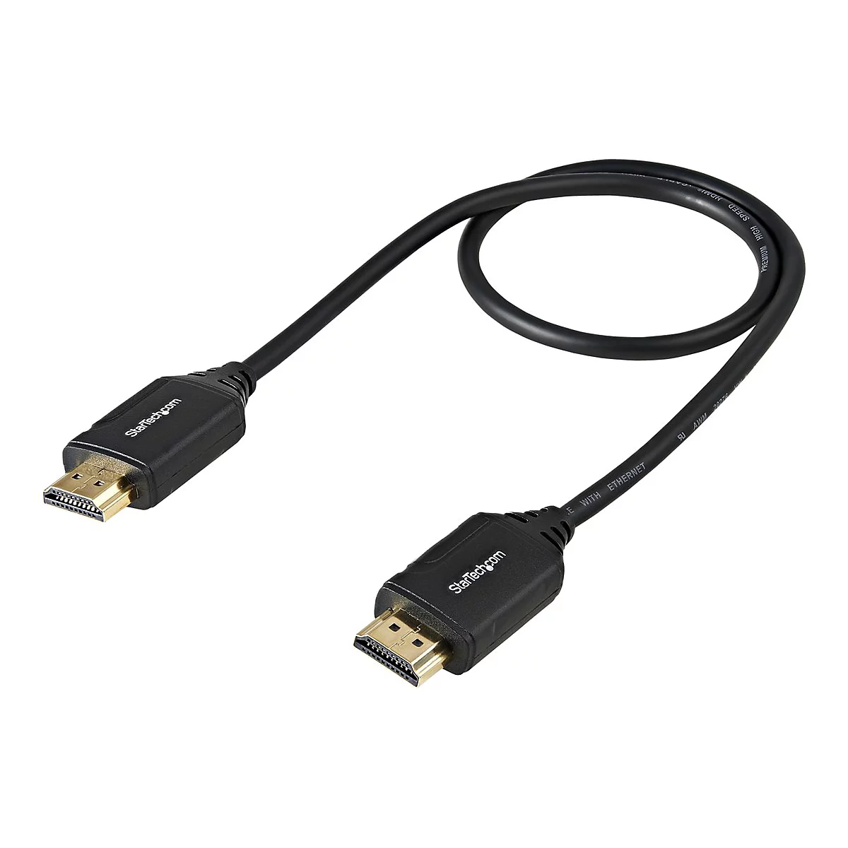 Ein schwarzes HDMI-Kabel mit vergoldeten Anschlüssen, auf weißem Hintergrund.