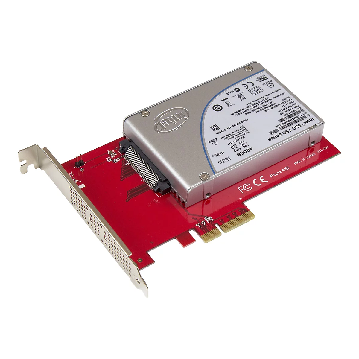 Un SSD série 750 d'Intel, sur un circuit imprimé rouge avec un support métallique. Le SSD affiche des logos et des spécifications techniques.