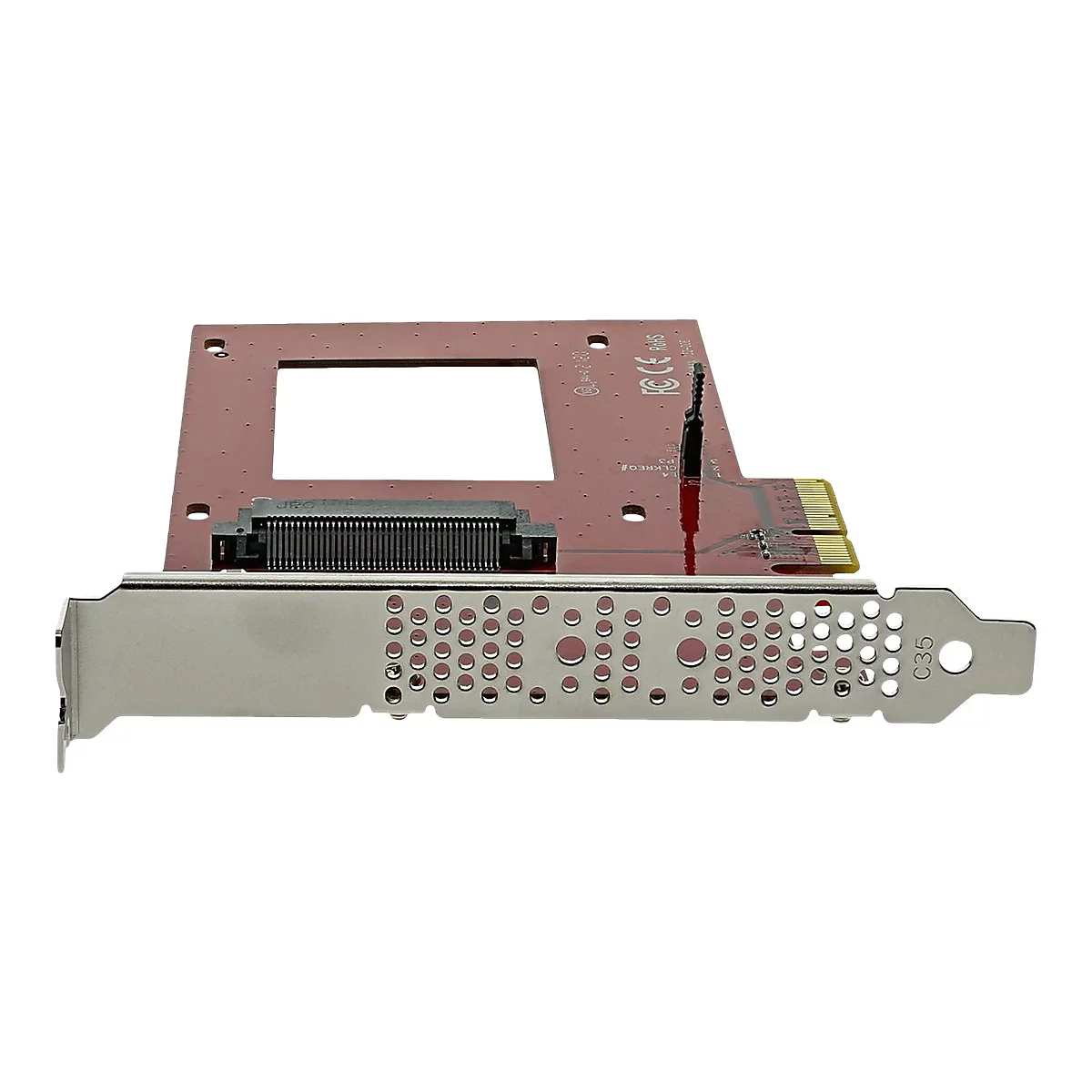 Une carte de circuit imprimé pour ordinateur, rouge et métallique, sur fond blanc. Avec des fentes et des trous.