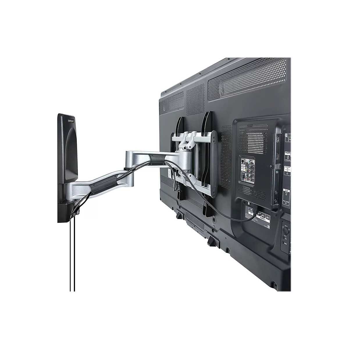 Rückansicht eines Fernsehers mit Halterung, die an einer Wandhalterung befestigt ist. Der Fernseher hat Anschlüsse für HDMI, Audio, LAN und andere Geräte.