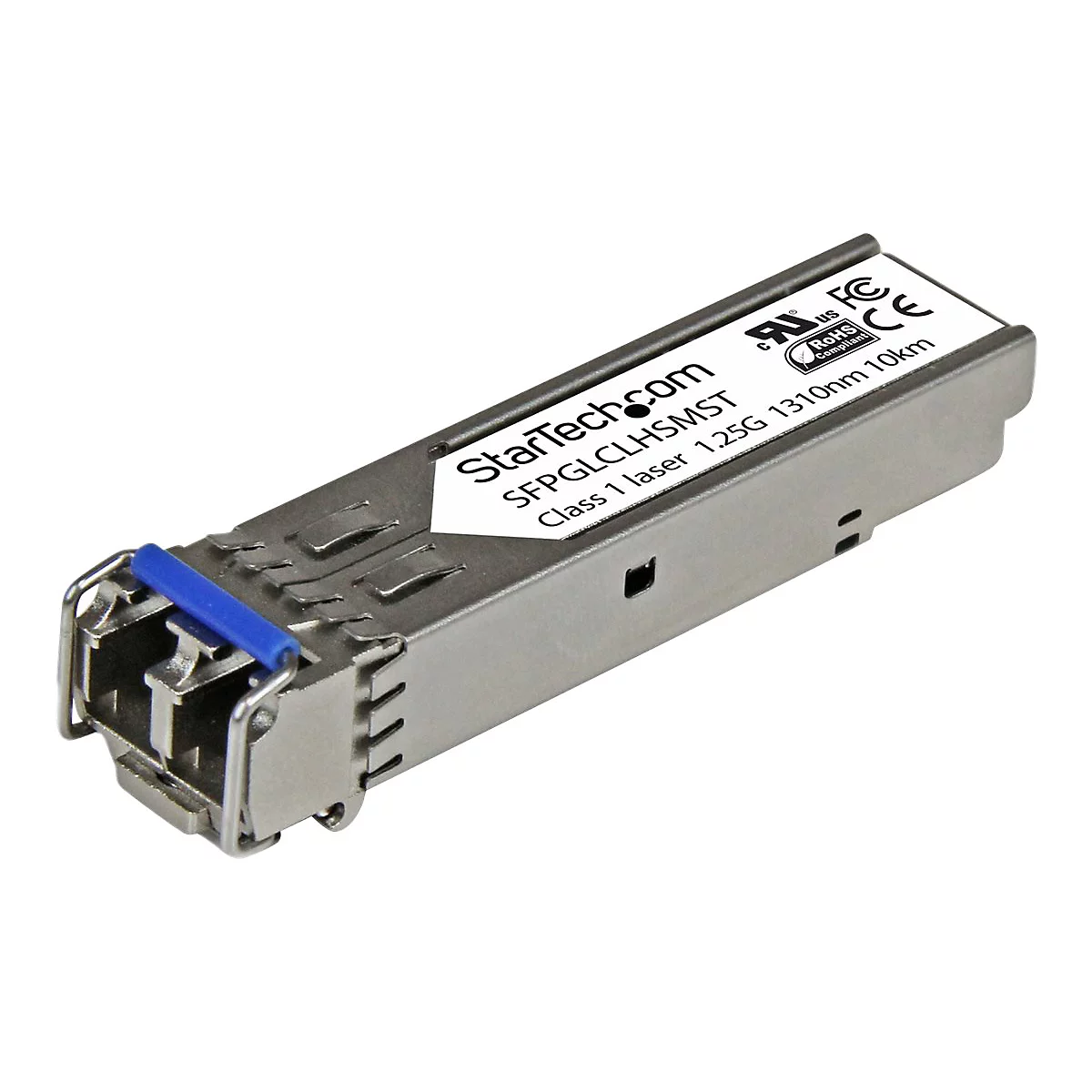 Ein silberner SFP-Transceiver mit blauem Clip und Beschriftung: StarTech.com SFPGLCLHSMST. Aufkleber mit FCC- und CE-Kennzeichen.