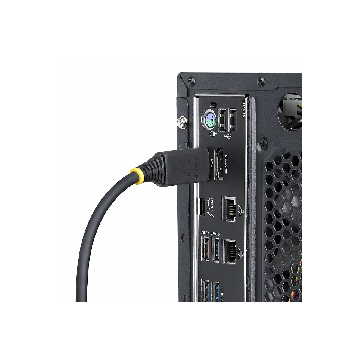 Nahaufnahme der Rückseite eines schwarzen PCs mit angeschlossenem HDMI-Kabel. Auf der Rückseite sind verschiedene Anschlüsse zu sehen, darunter USB und DisplayPort.