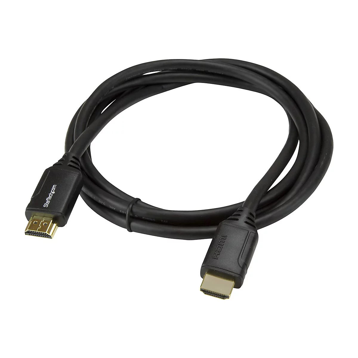 Ein schwarzes HDMI-Kabel, das auf weißem Hintergrund liegt. An beiden Enden sind Anschlüsse mit Goldkontakten zu sehen.