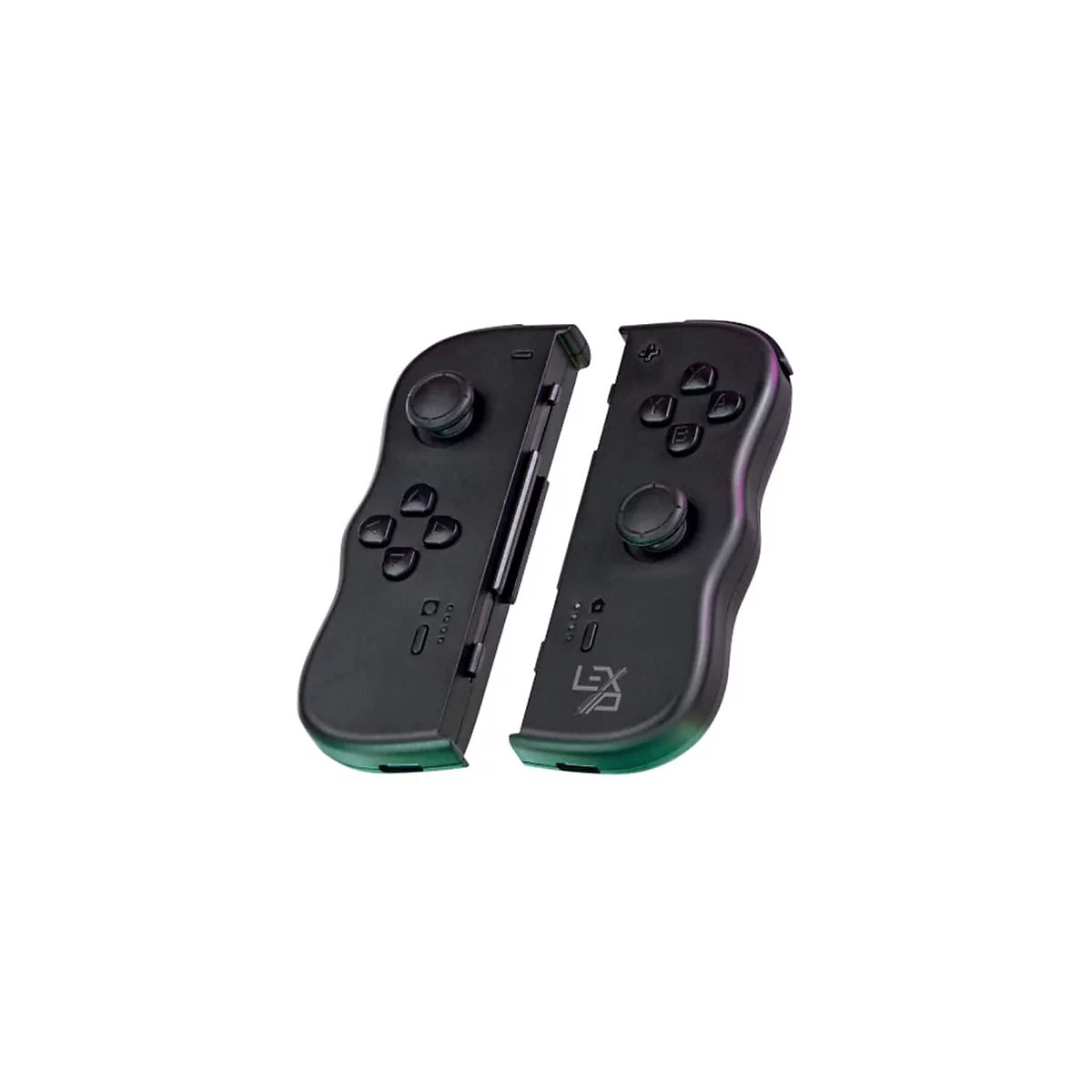 Schwarzer Controller, geteilt in zwei Teile, mit Knöpfen und Joysticks. Auf dem Controller ist das Logo "LX" zu sehen.