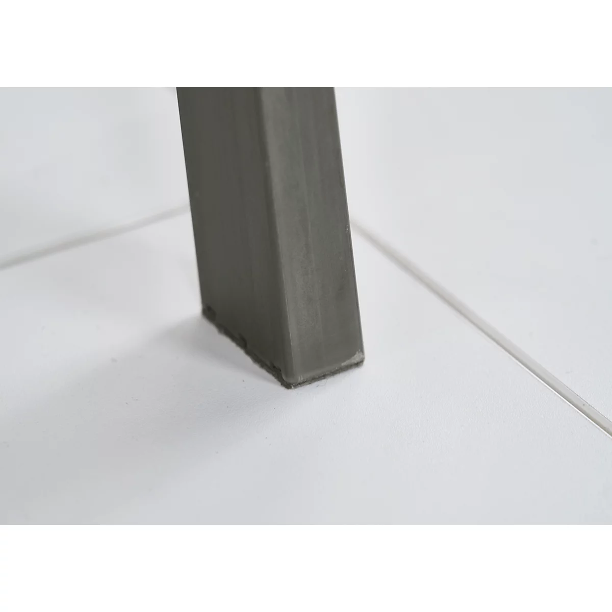 Stehtisch Meeting Point, rechteckig, A-Fuß-Gestell, B 1750 x T 680 x H 1042 mm, Asteiche/anthrazit