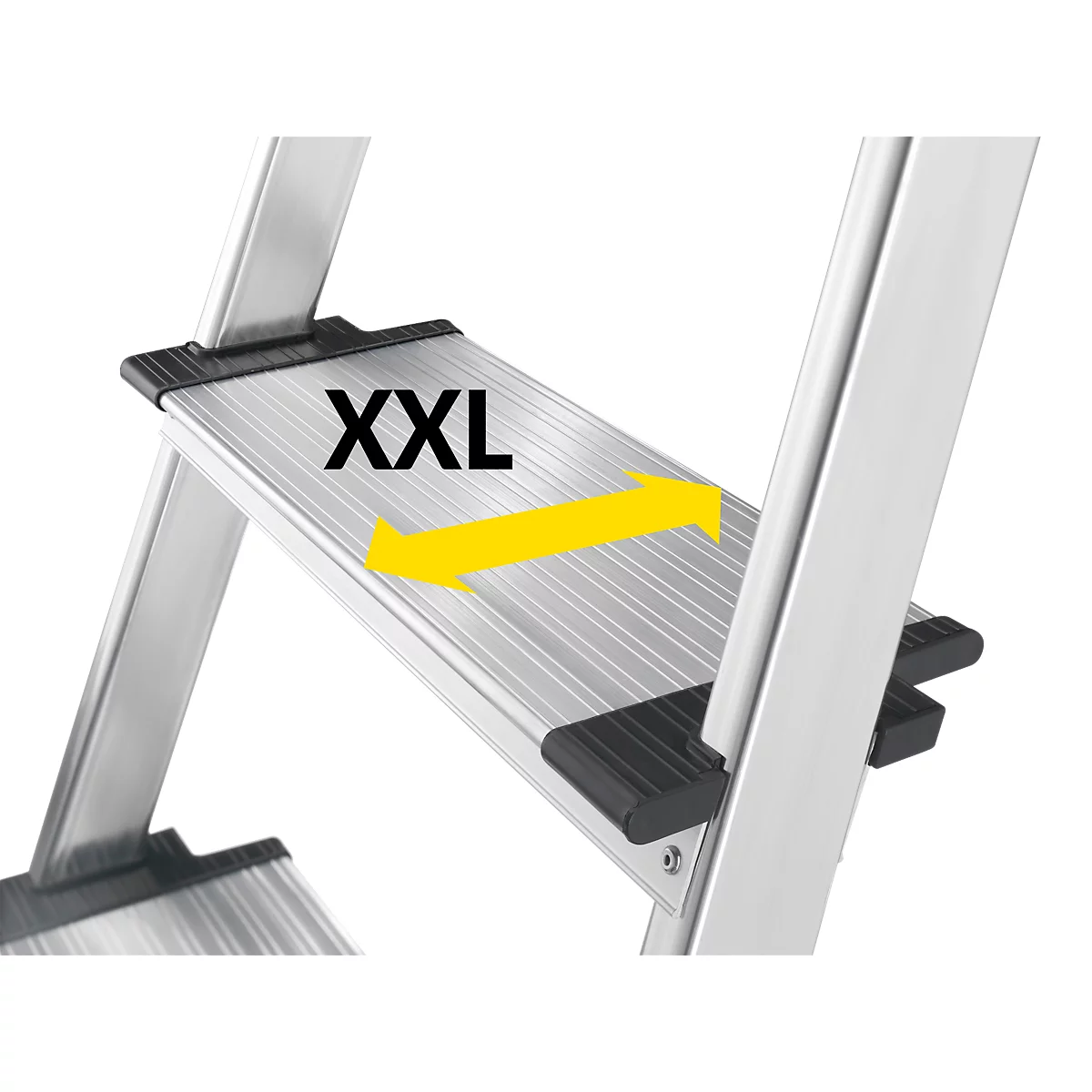 Detail of an aluminum step ladder. The word "XXL" is on the tread, with a yellow arrow marking the width.