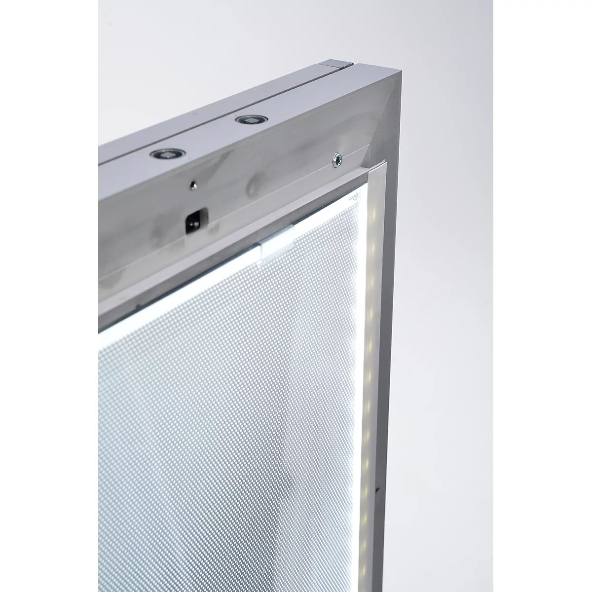 Stoepbord WindPro LED - polycarbonaat - B 740 x H 1223 mm - voor A1 formaat - weerbestendig- met wielen - grijs