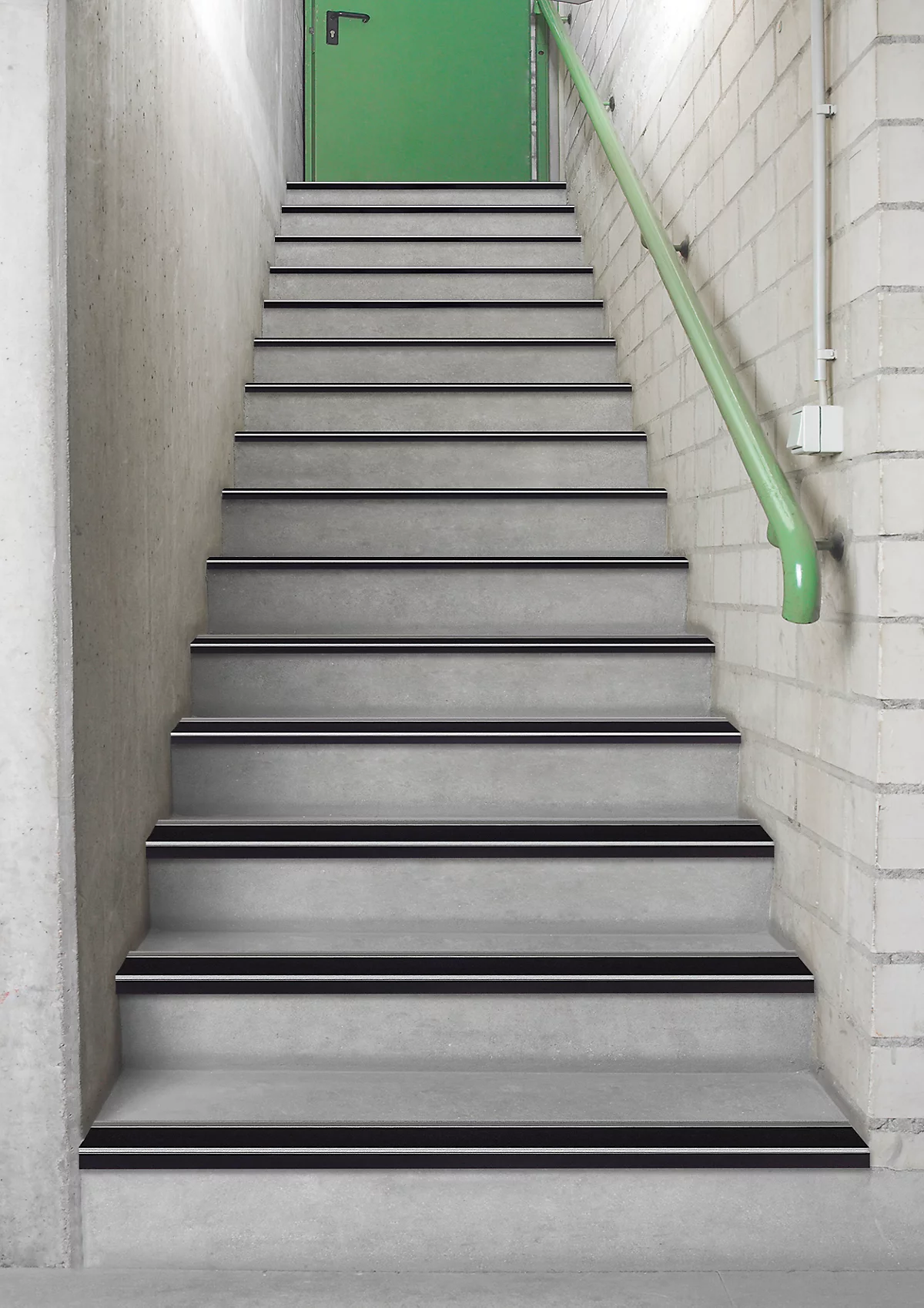 Stufenprofile CleanGrip, Klebevariante, zur Markierung von Treppenstufen nach DIN 18040, L 1000 x B 60 x H 30 mm, schwarz