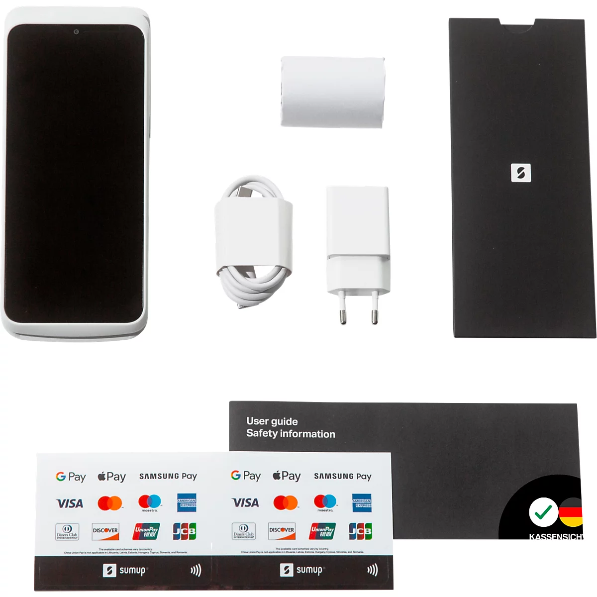 SumUp Kartenterminal mit Ladekabel, Netzstecker, Bonrolle und Bedienungsanleitung vor weißem Hintergrund.