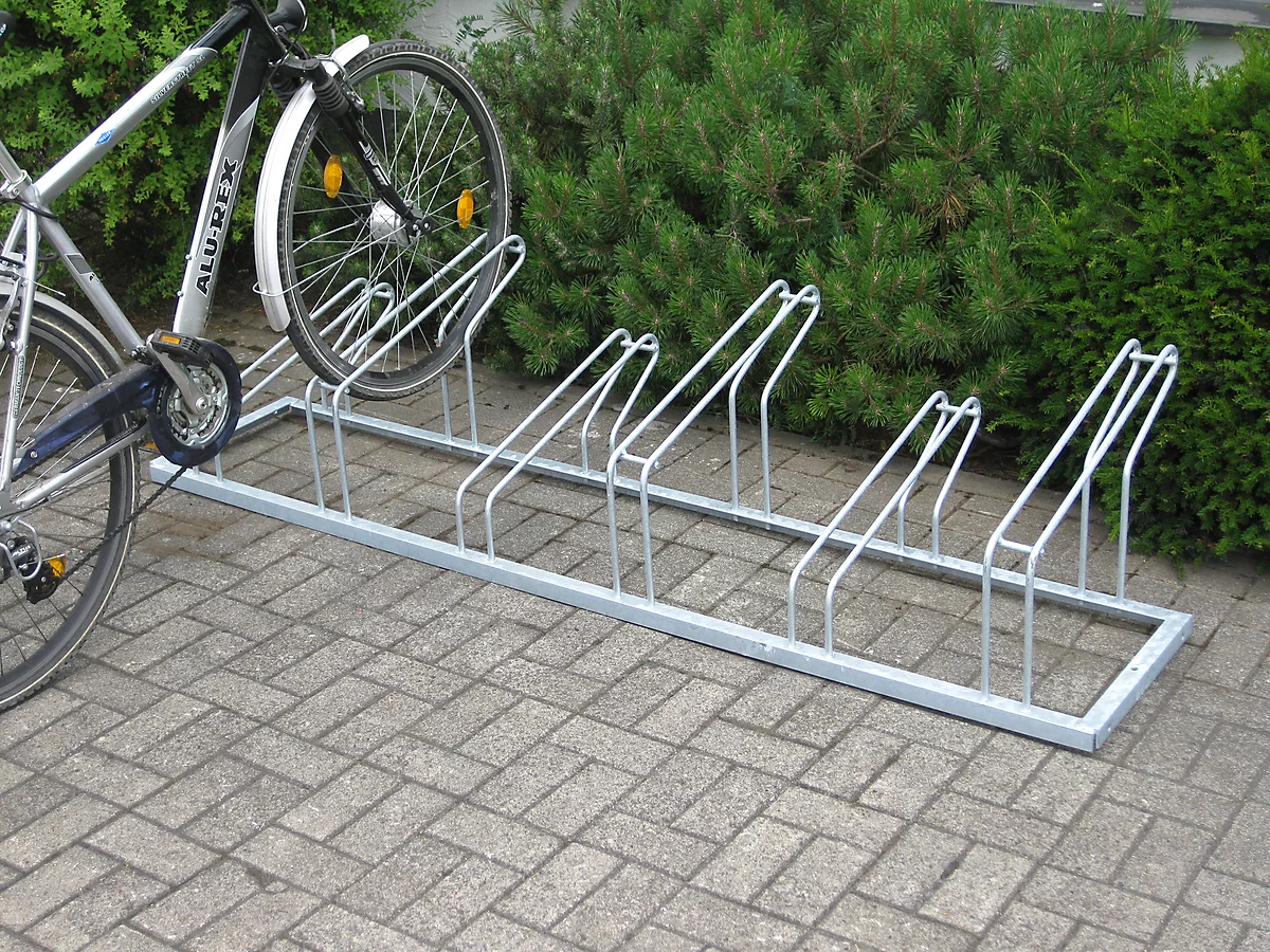 Support à vélos, 1 côté, pour pneus de Ø 18-28", l. 1850 x P 425 x H 435 mm, acier galvanisé à chaud, 6 places de stationnement, non monté