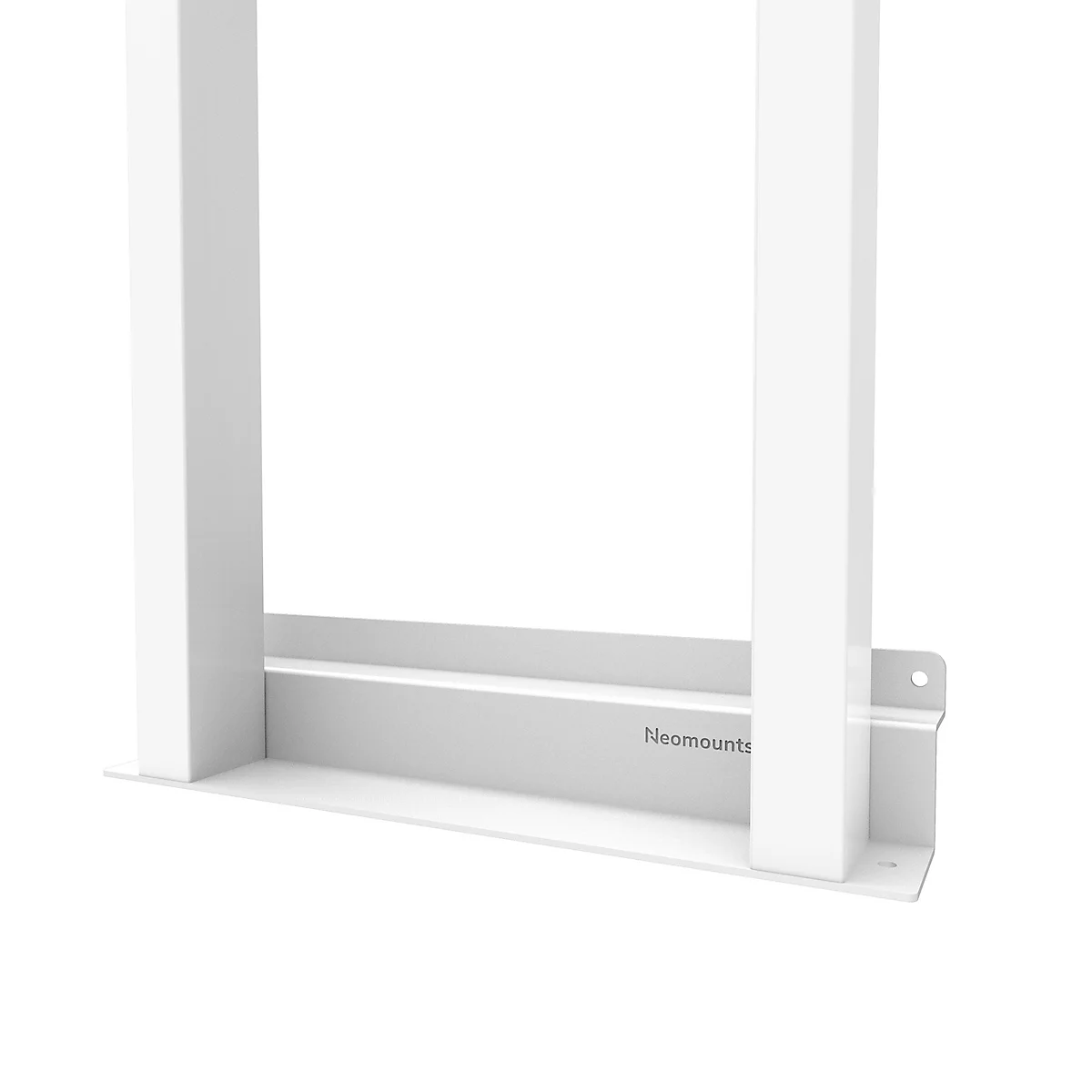Un objet blanc et allongé, peut-être une porte ou un cadre de fenêtre, se dresse sur un fond blanc. Les détails sont à peine reconnaissables.