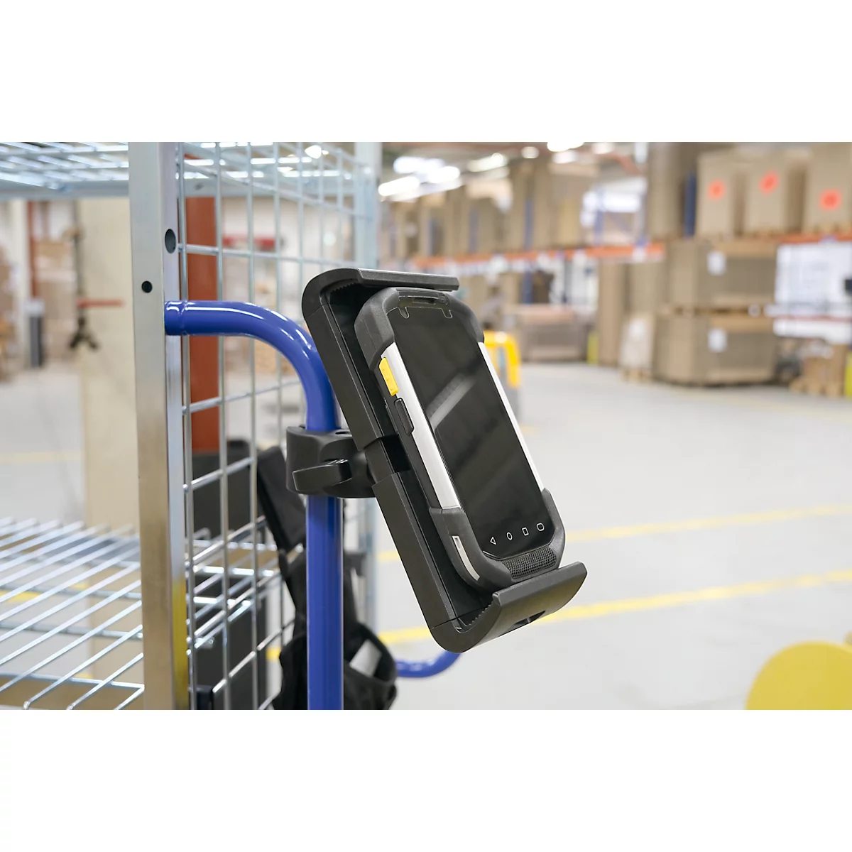 Support pour tablette Durable TOUGH CLAMP XL, pour 1 tablette de 7 à 13', montage sur étagères/tables, pivotant à 360°, inclinable/pivotant, avec pince, noir