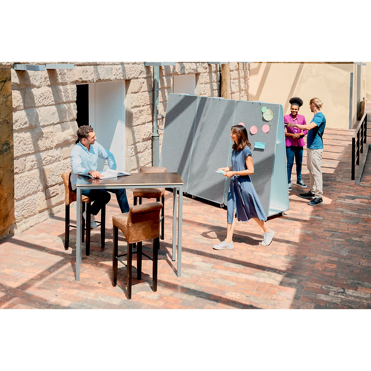 Système de tableau blanc et de tableau de notes mobile Nobo Move &amp; Meet, 2 tableaux blancs, 2 tableaux de notes, 900 x 1800 mm, magnétique, mobile