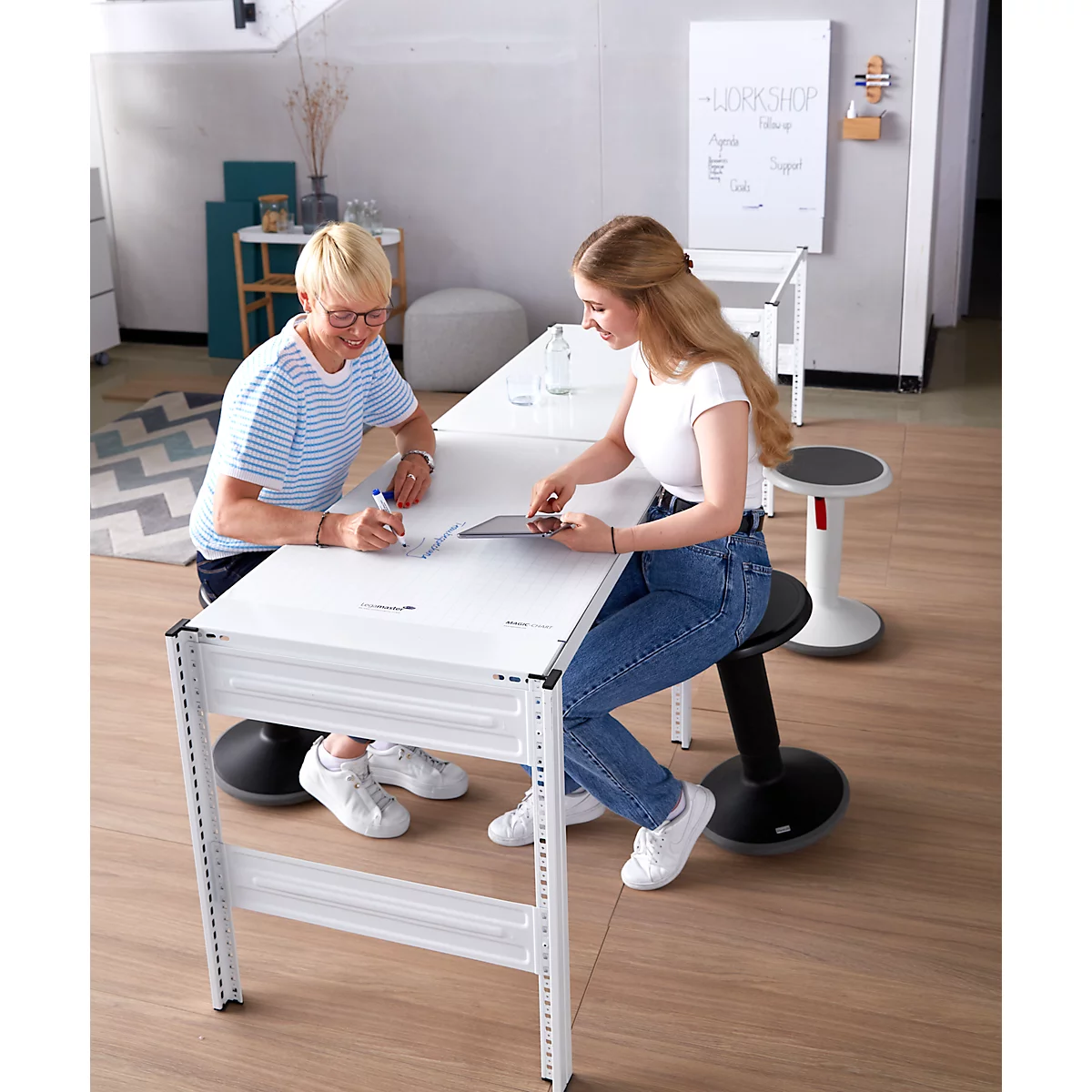 Table créative ORDO Professional, table de base, multifonctionnelle, surface d'écriture amovible, mobile, L 1060 x P 635 x H 825 mm, acier, blanc trafic RAL 9016
