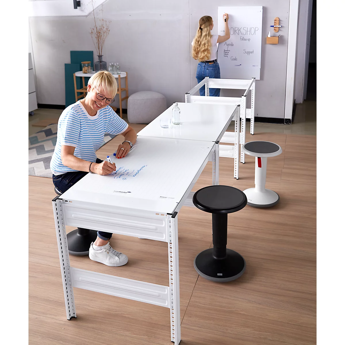Table créative ORDO Professional, table de base, multifonctionnelle, surface d'écriture amovible, mobile, L 1060 x P 635 x H 825 mm, acier, blanc trafic RAL 9016