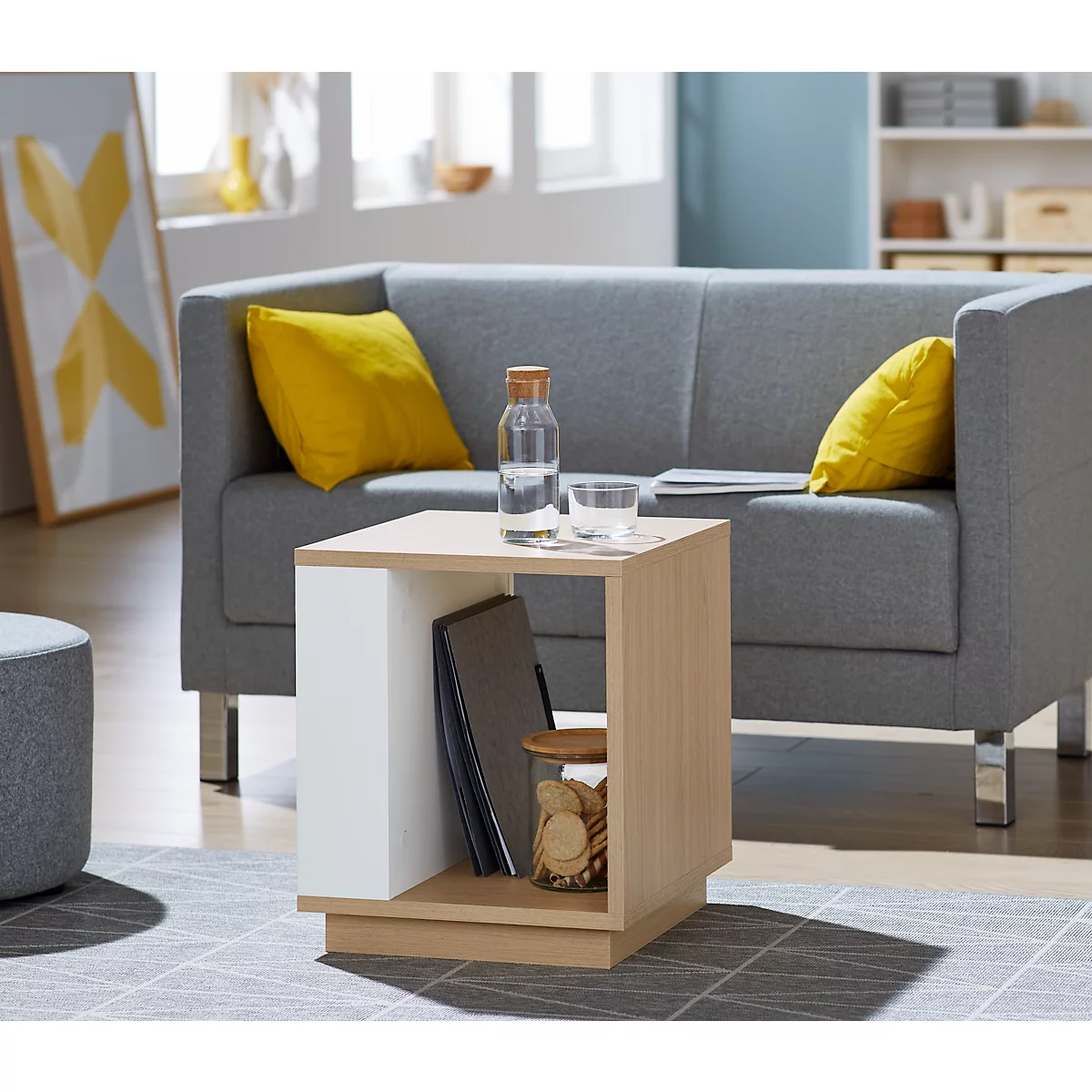 Table d'appoint Ella, compartiment latéral, L 400 x P 400 x H 470 mm, chêne clair/blanc