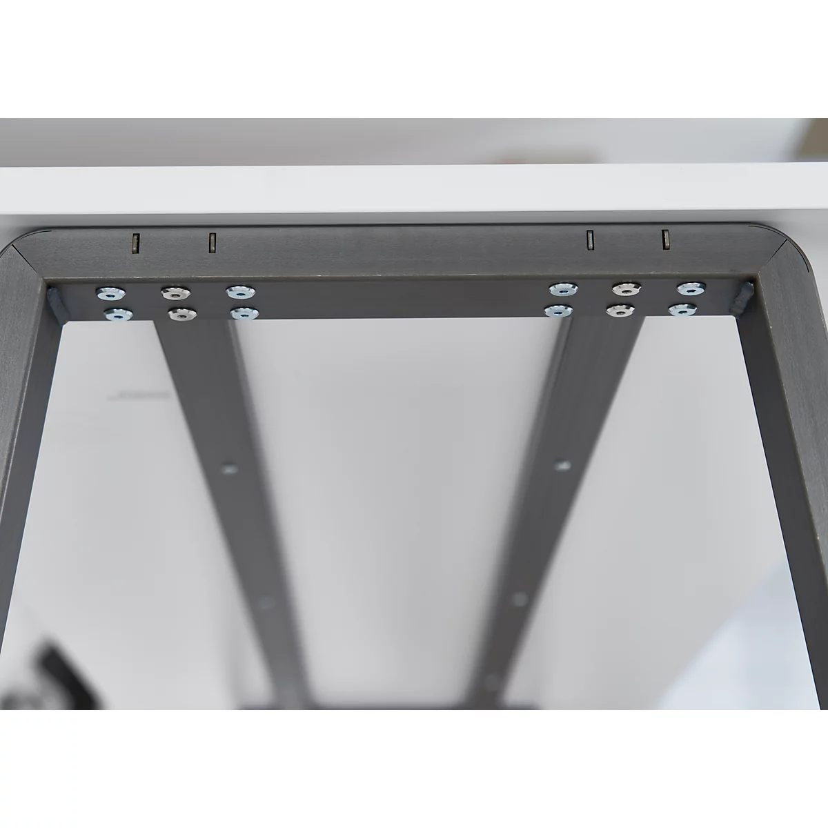 Table haute Meeting Point, rectangulaire, piétement en A, L 1750 x P 680 x H 1042 mm, blanc/anthracite