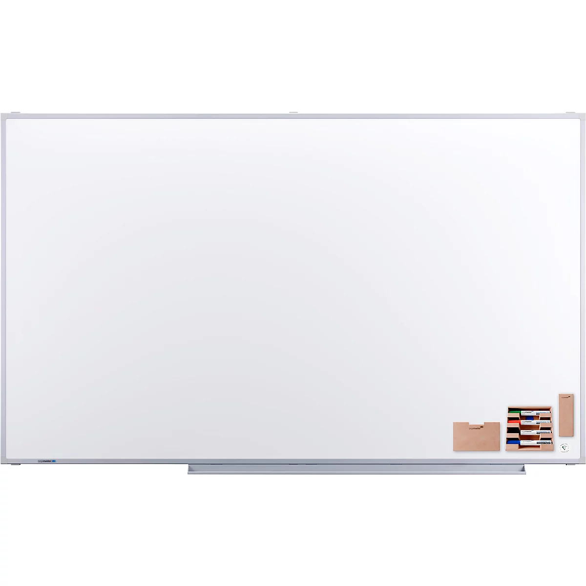 Grand tableau blanc rectangulaire avec cadre et accessoires. Étagère inférieure, accessoires de droite : stylos, éponge et cartes.