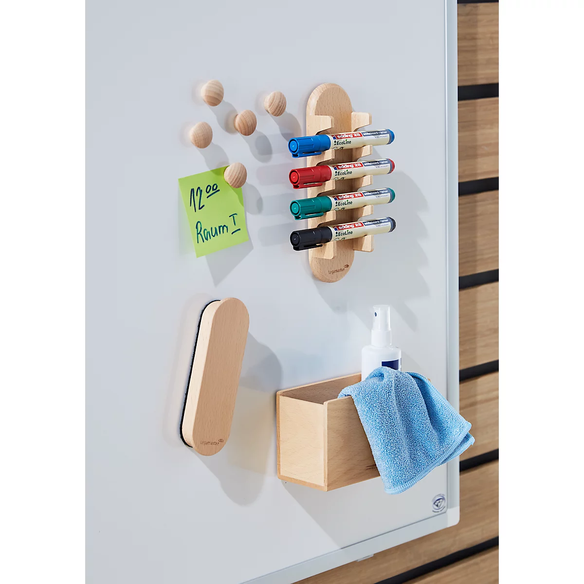 Tableau blanc PREMIUM PLUS Legamaster - acier émaillé - l. 1000 x H 750 mm - avec auget