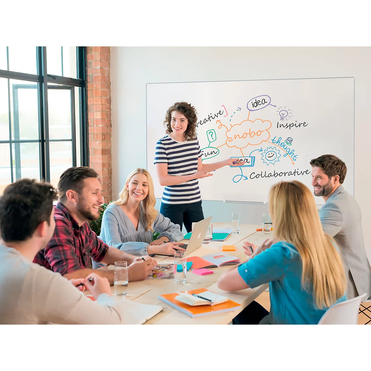 Tableau blanc Prestige nobo - cadre alu - surface émaillée - l. 1200 x H 900 mm - avec auget