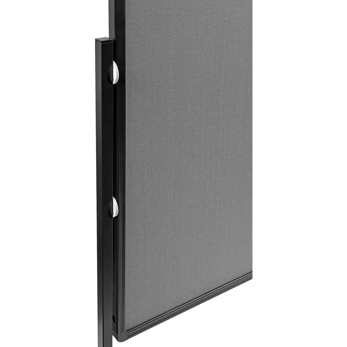 Gros plan sur un panneau acoustique gris avec un cadre noir et un détail de connexion blanc.