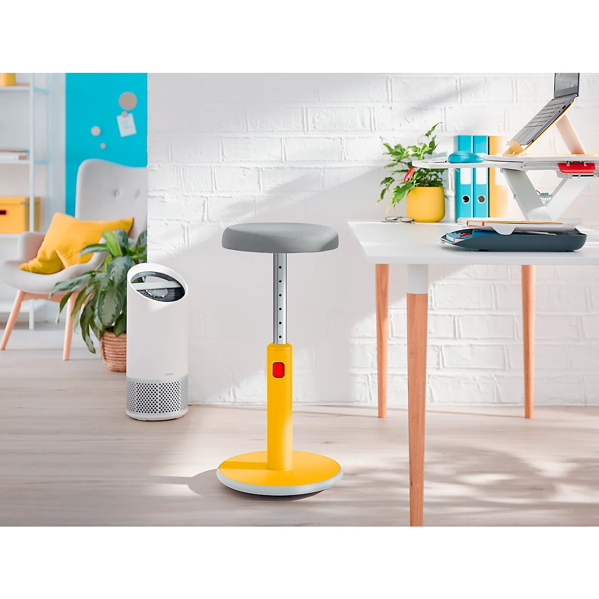 Tabouret assis/debout Leitz Ergo Cosy Active, L 370 x P 370 x H 460 - 790 mm, jusqu'à 110 kg, jaune chaud