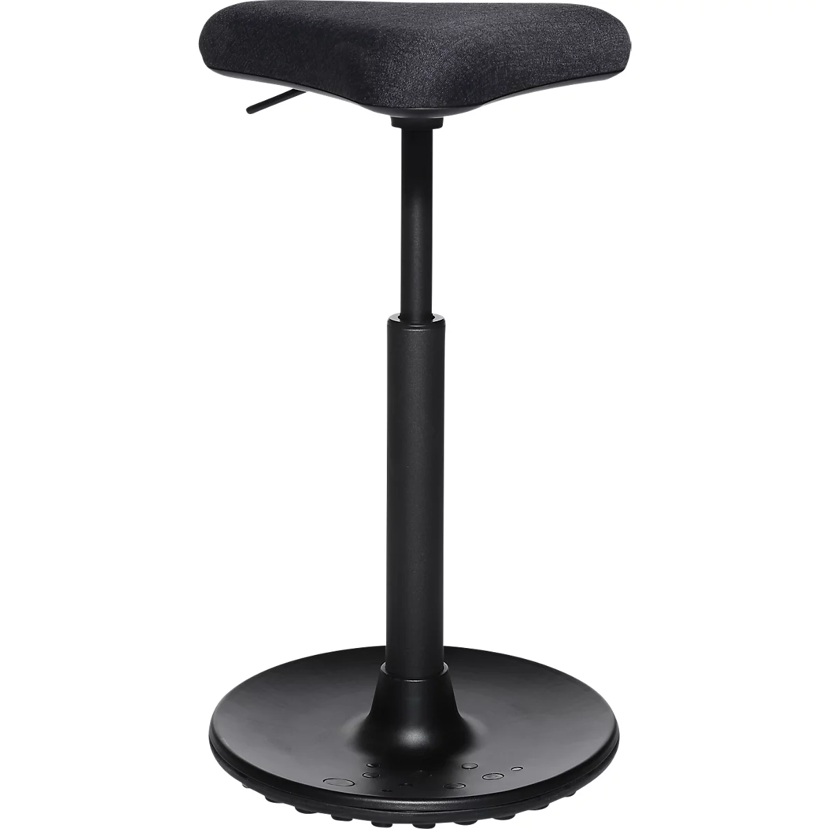 Tabouret debout noir réglable en hauteur. Le tabouret a une base ronde, une colonne et une assise en forme de selle.