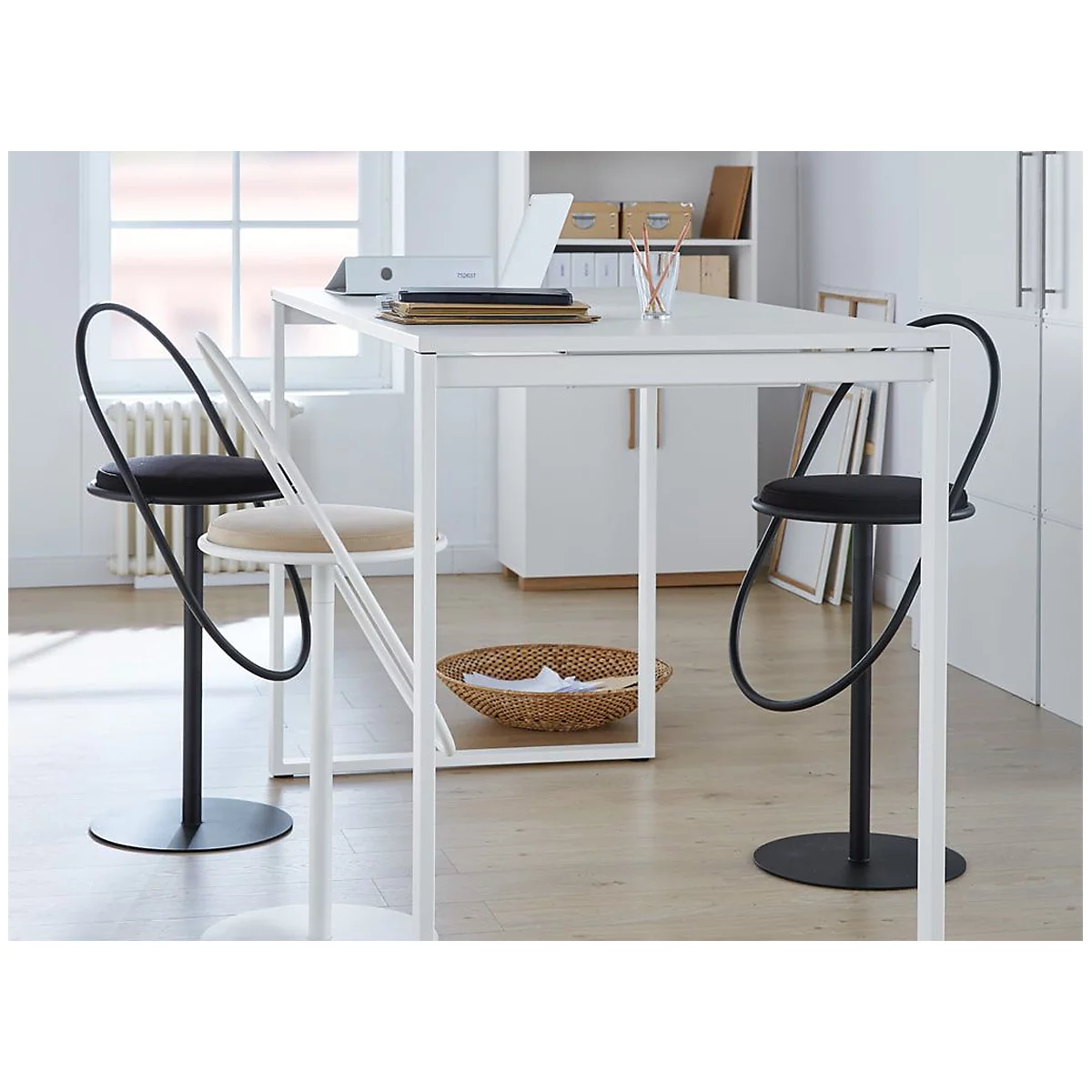 Tabouret de bar Saturne Paperflow- avec dossier - hauteur d'assise 765 mm - rembourré 100 % recyclable - tube d'acier - velours
