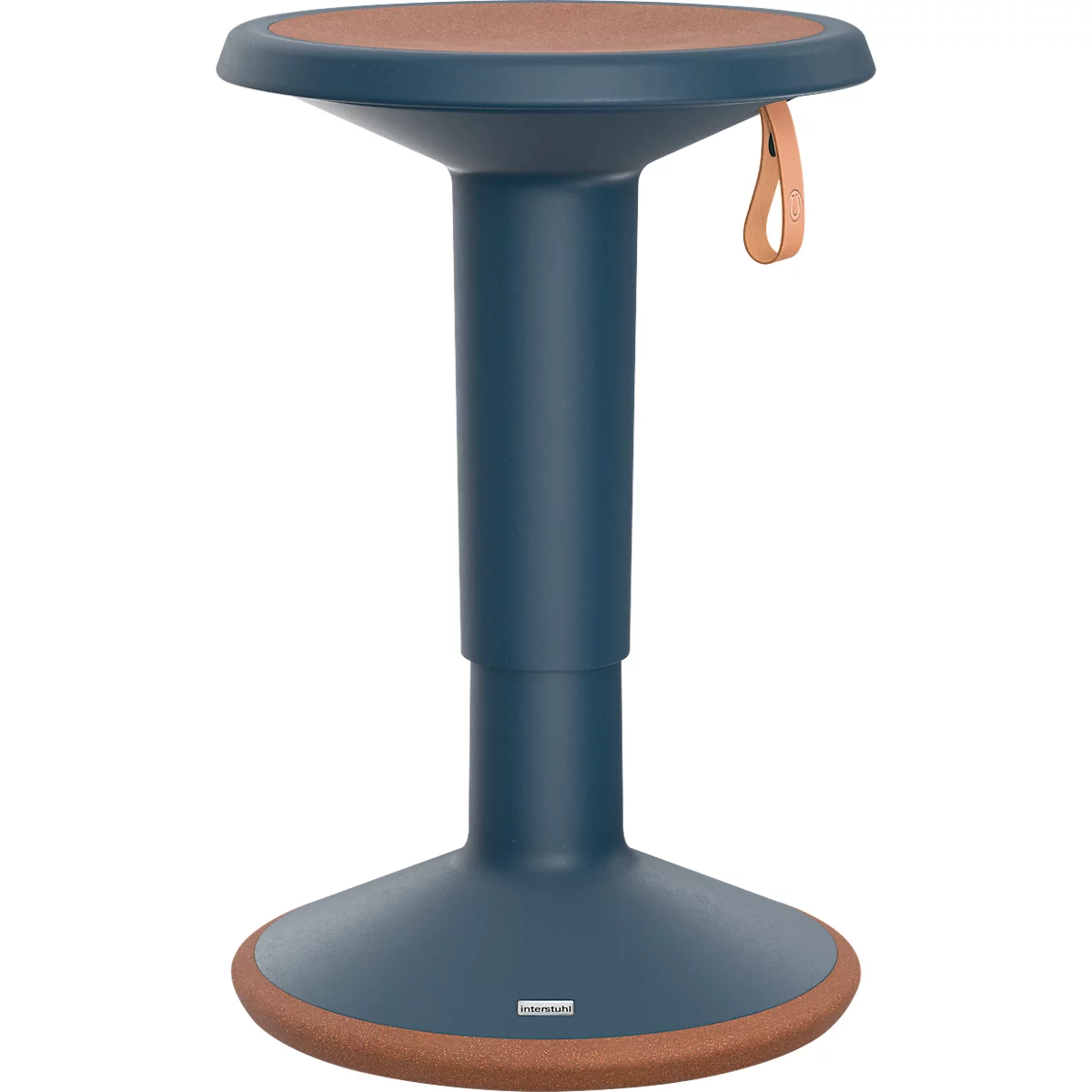 Tabouret debout, bleu foncé avec assise et poignée marron, logo blanc.
