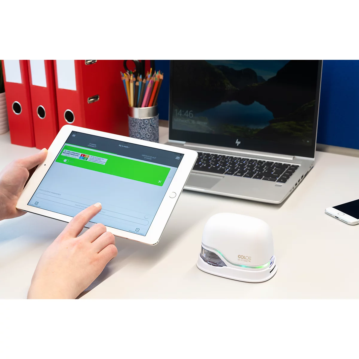 Tampon digital COLOP e-mark®, 600 dpi, micro-USB/wifi, avec cartouche d'imprimante CMY, bouton poussoir et piles, blanc