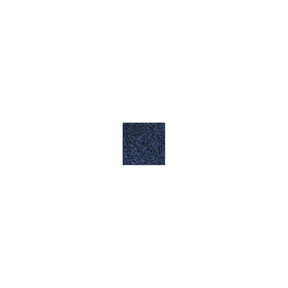 Gros plan sur une moquette bleue à la texture inégale et moelleuse.