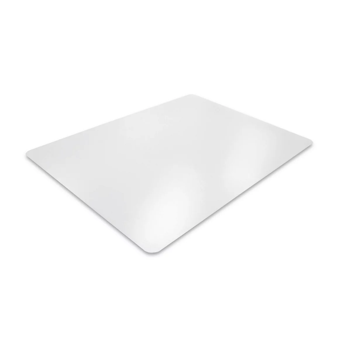 Tapis de protection de sol transparent rectangulaire. Sur fond blanc.
