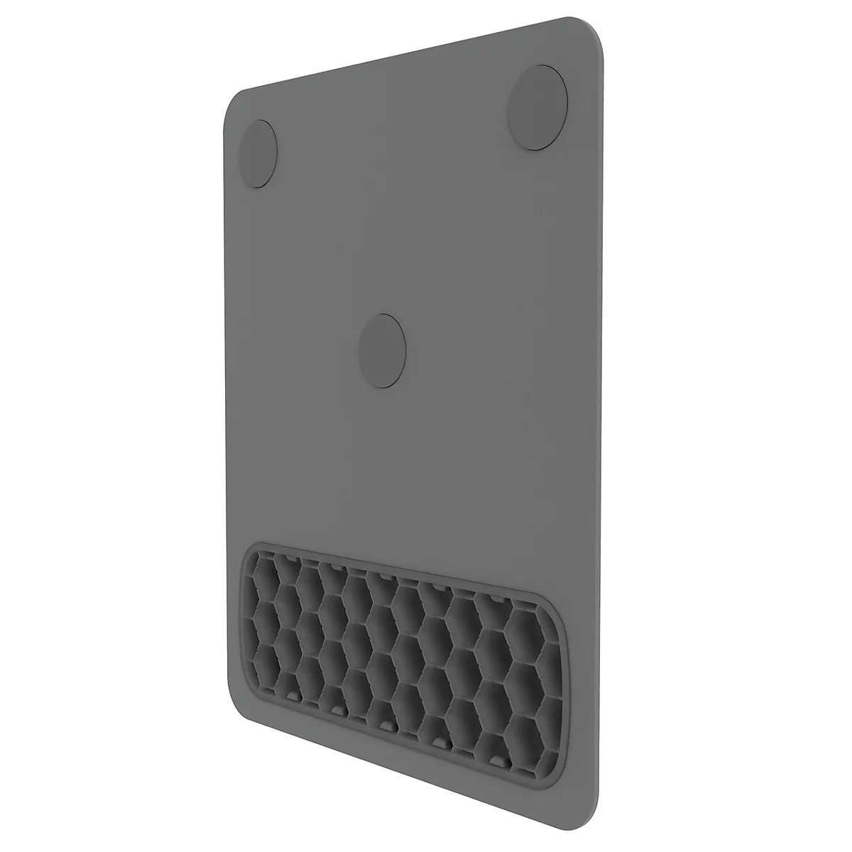 Un homme est assis à un bureau réglable en hauteur, regardant sur le côté. Il y a un moniteur, une plante et un tapis de souris sur le bureau.