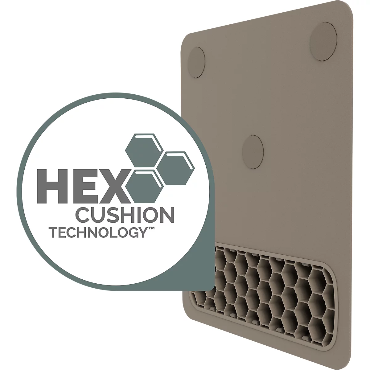 Gros plan d'une personne tapant sur un clavier blanc sur un bureau blanc. Une souris et un support de moniteur sont également visibles.