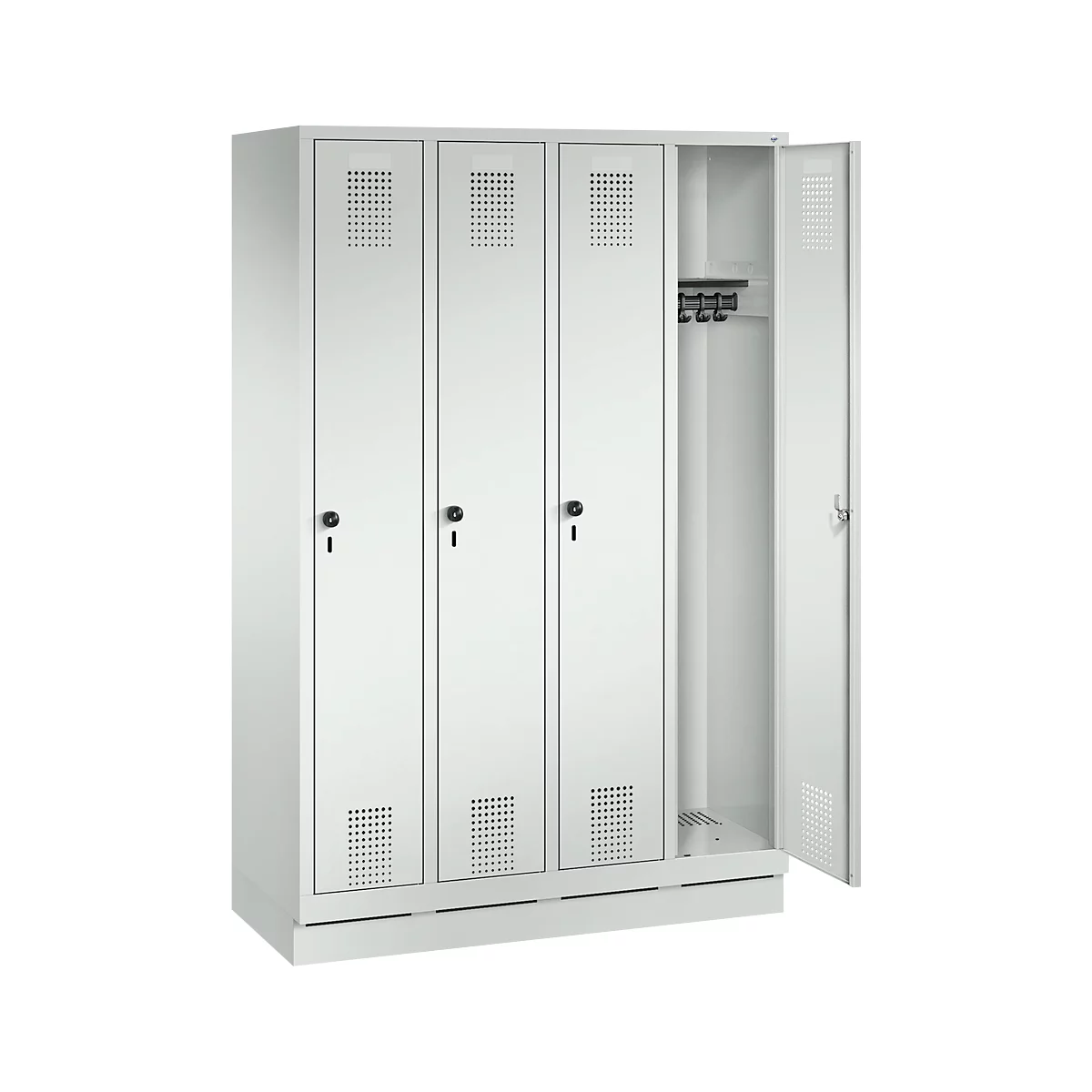 Un armario blanco con tres puertas, una abierta. Cada puerta tiene una cerradura y ranuras de ventilación.