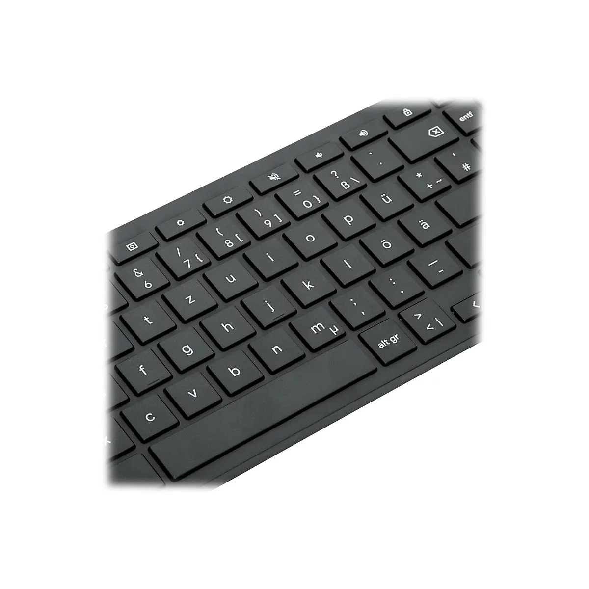 Nahaufnahme einer schwarzen Tastatur mit weißen Buchstaben und Zeichen, teilweise im Bild.