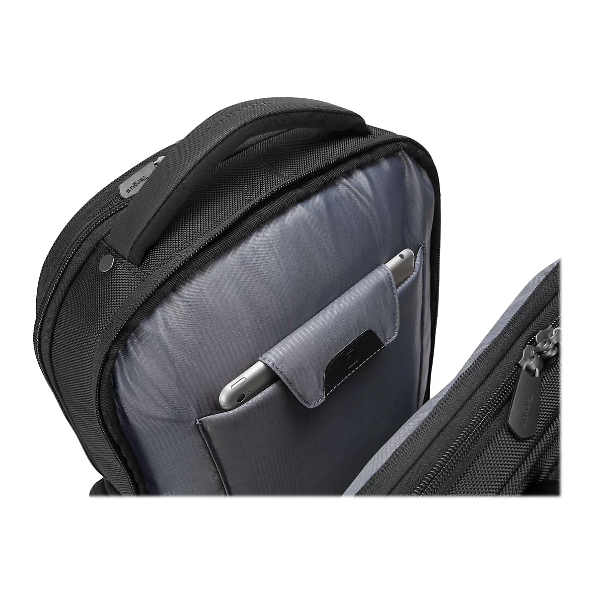Schwarzer Rucksack, Innenansicht: Tablet in der Tasche. Graues Innenfutter, schwarzer Griff und ReiÃŸverschluss.