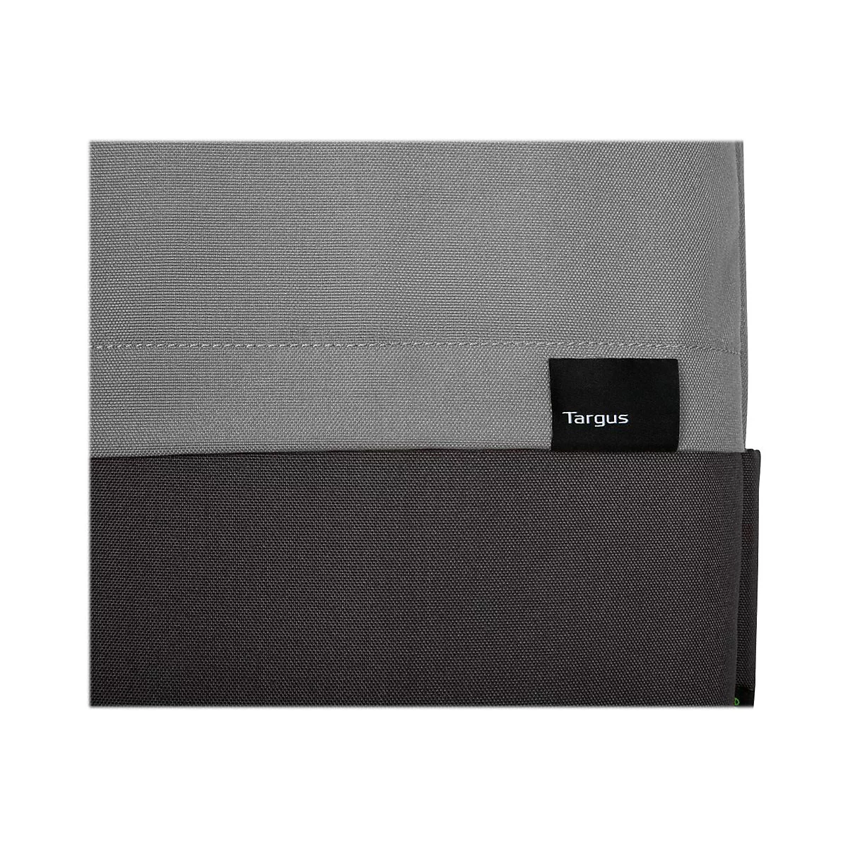Nahaufnahme eines grau-schwarzen Rucksacks. Das Label „Targus“ ist zu sehen.