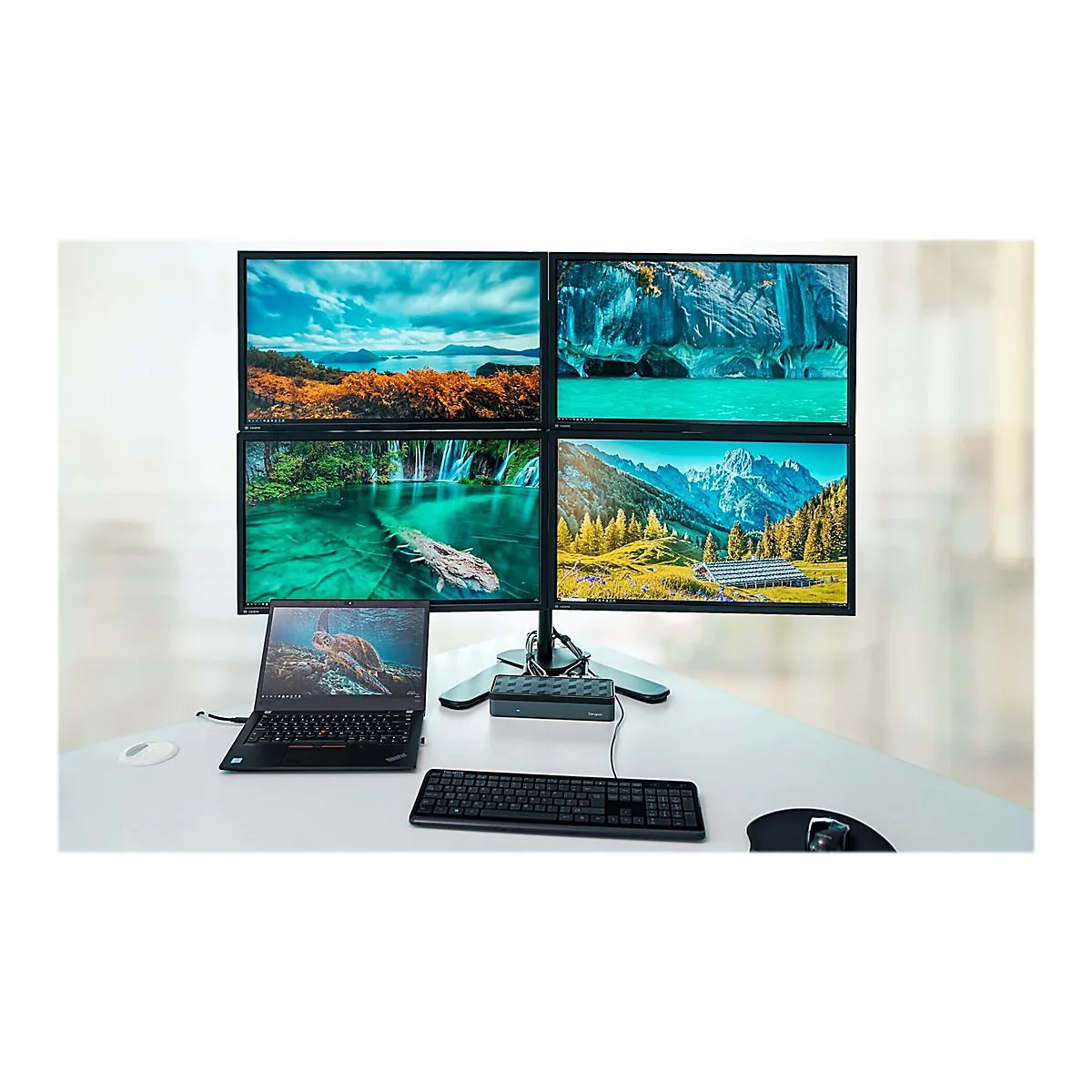 Targus Universal - Dockingstation - USB-C / Thunderbolt 3 - 4 x DP, 4 x HDMI - 1GbE - Europa