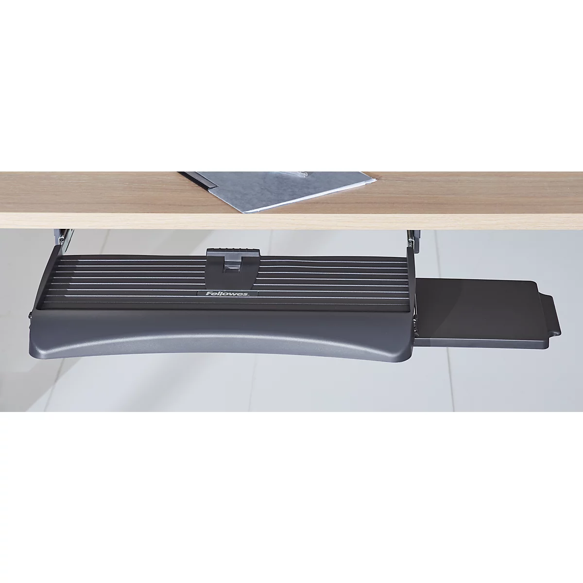 Tastaturschublade Fellowes®, auf 3 feste Höhen verstellbar, mit Mausablage, einschiebbar, B 558,8 x T 295,3 x H 58,7 mm, graphit