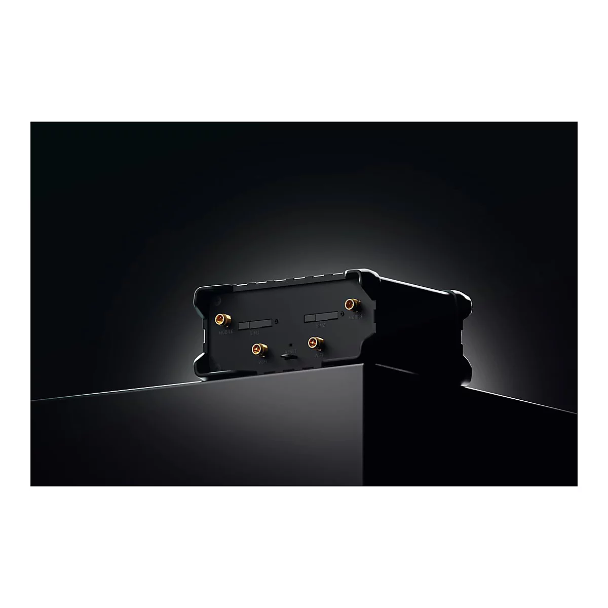 Teltonika RUT951 - Wireless Router - WWAN 3-Port-Switch 2,4 GHz - 3G, 4G - an DIN-Schiene montierbar, oberflächenmontierbar