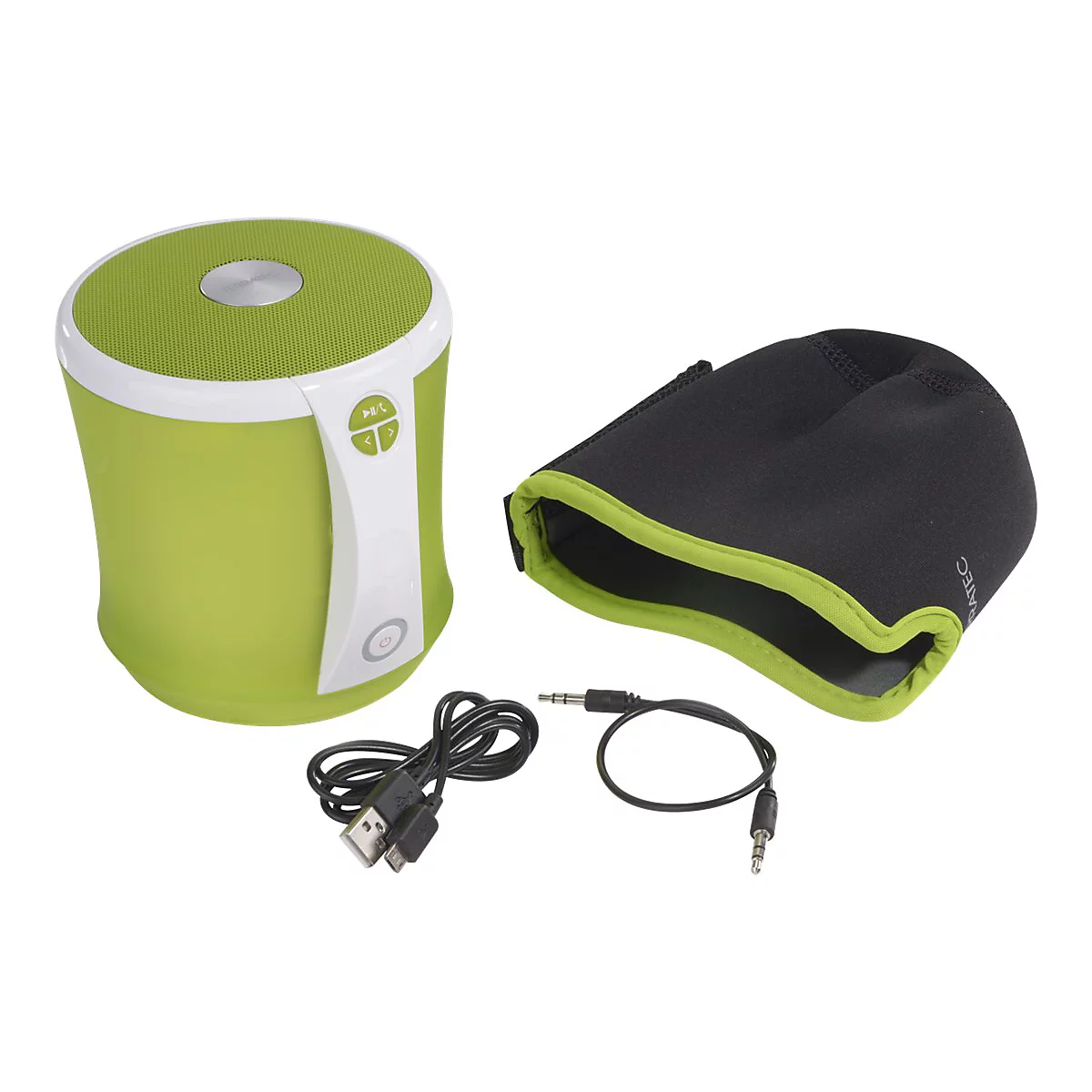 Grüner Bluetooth-Lautsprecher mit Hülle, Kabel und Anschlusskabel auf weißem Hintergrund.