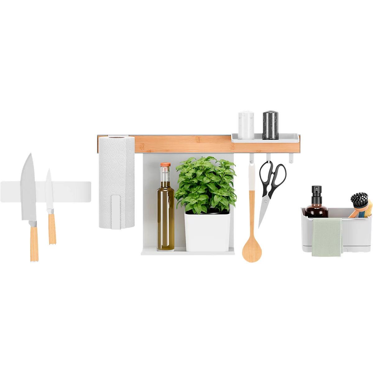 Küchenutensilien: Messer, Küchenpapier, Gewürze, Kräuter, Öl, Löffel, Schere und Halterungen.
